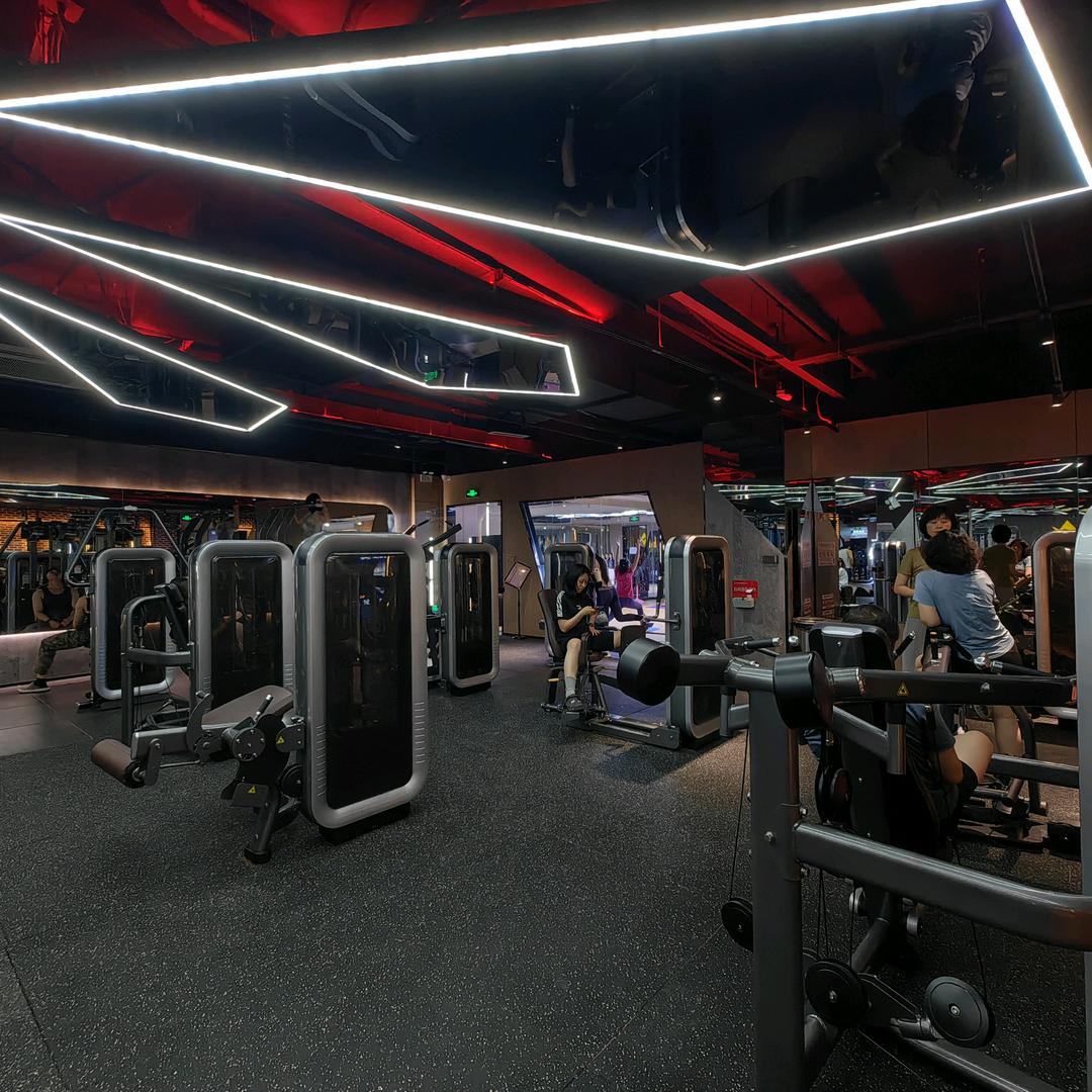 爱乐游泳健身（省博店）阿东