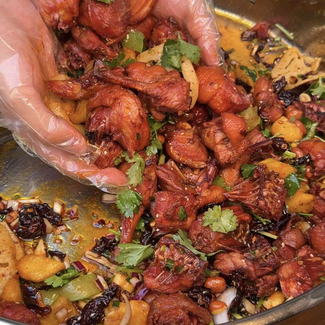 婷姐麻辣凉拌鸭官方号