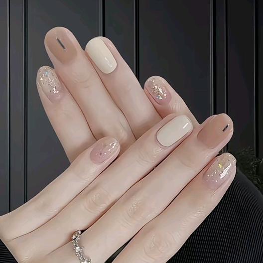 辉玲玲手工穿戴甲