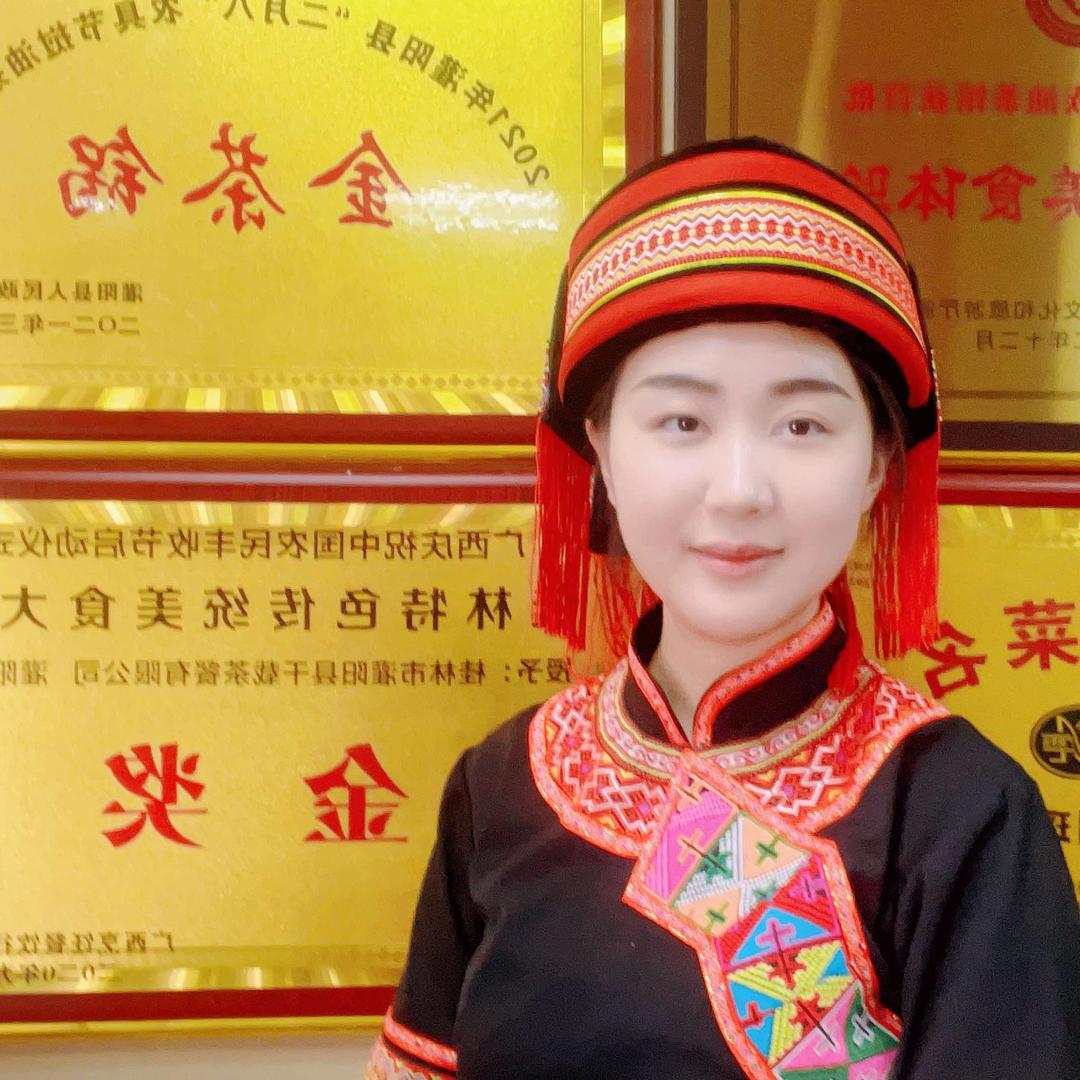 桂林油茶董董妹