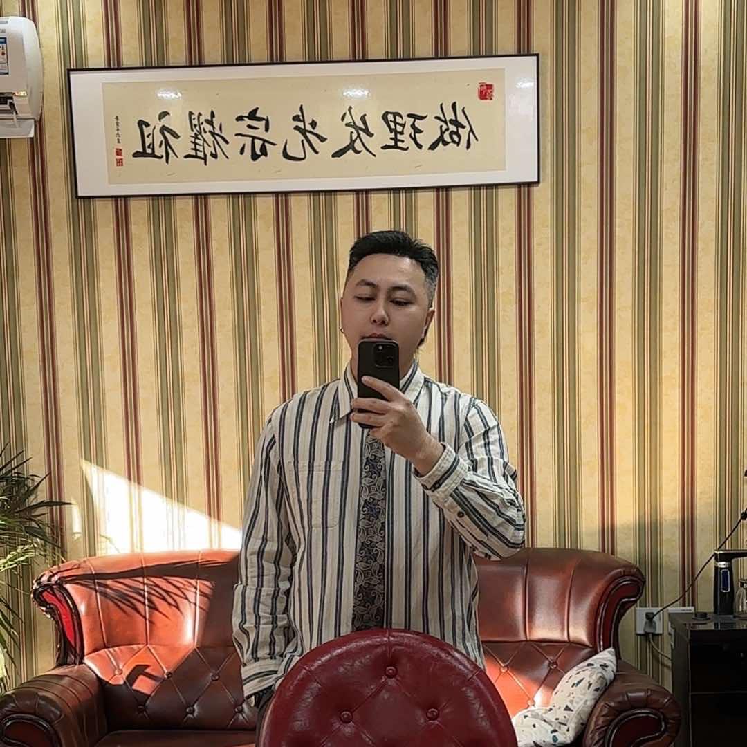 胶州男士发型设计-李宏新