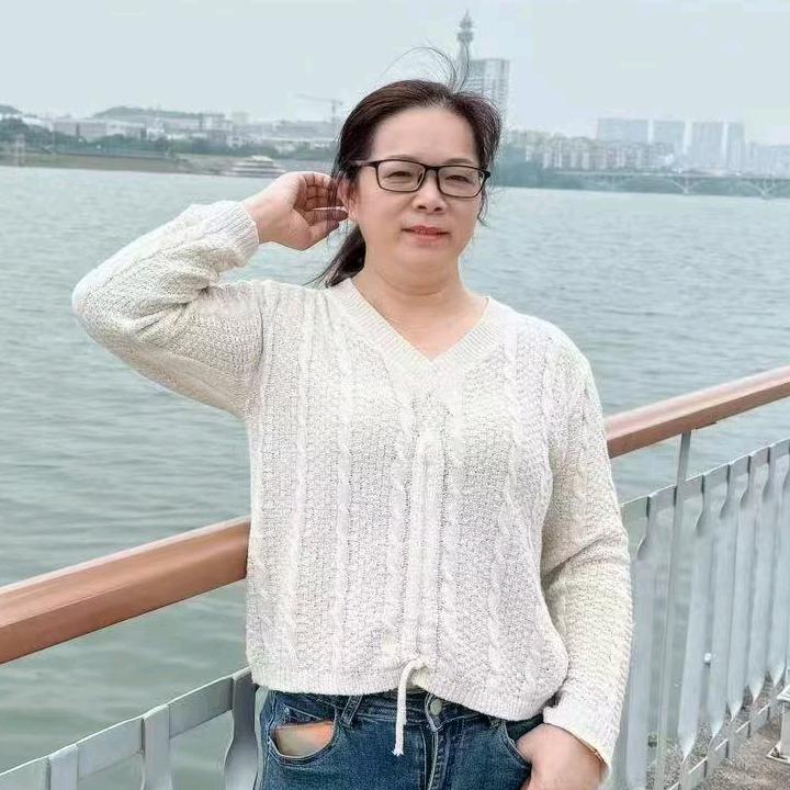 万安晩安家居黄姐