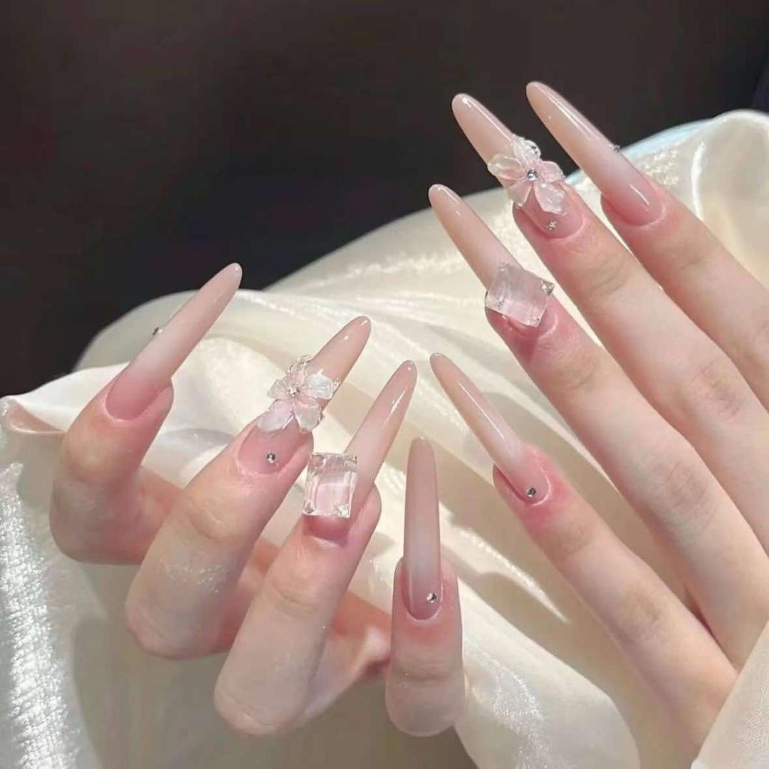 小薇美甲美睫