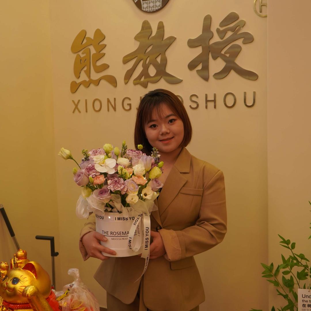 熊教授健康养发中心(中信水岸城店)官方号