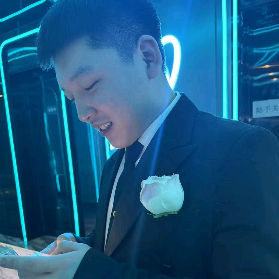 歌友汇KTV(悦荟万科店)客户经理sir