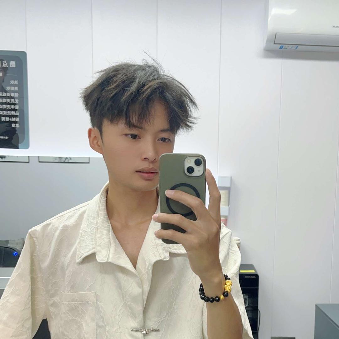 德阳_酷点国潮男士_廖俊