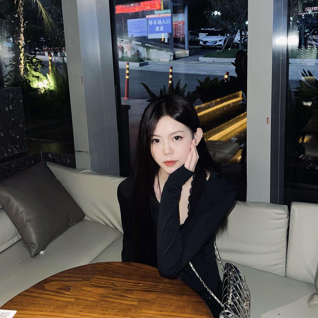 商务舱清吧 董y