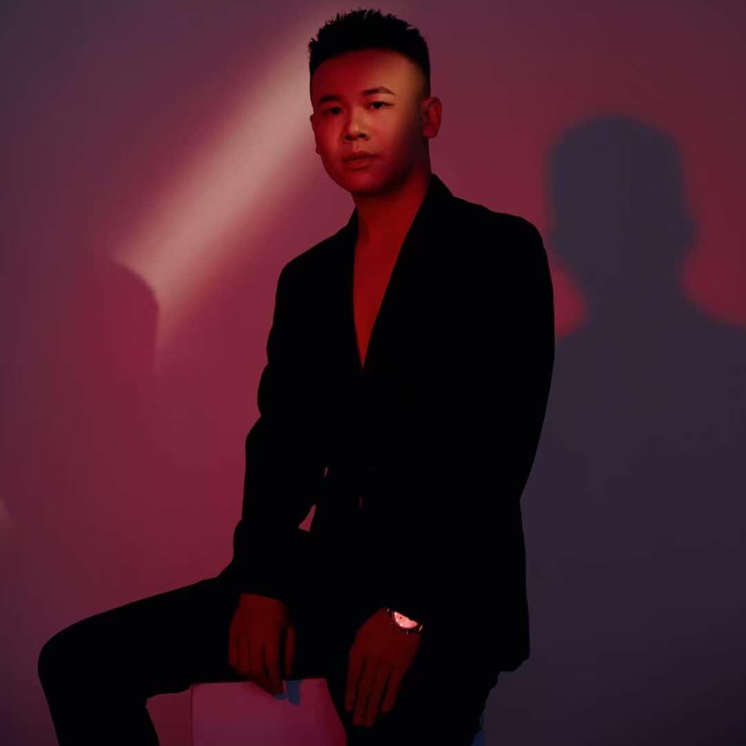 美甲💅🏻美睫店的男老板