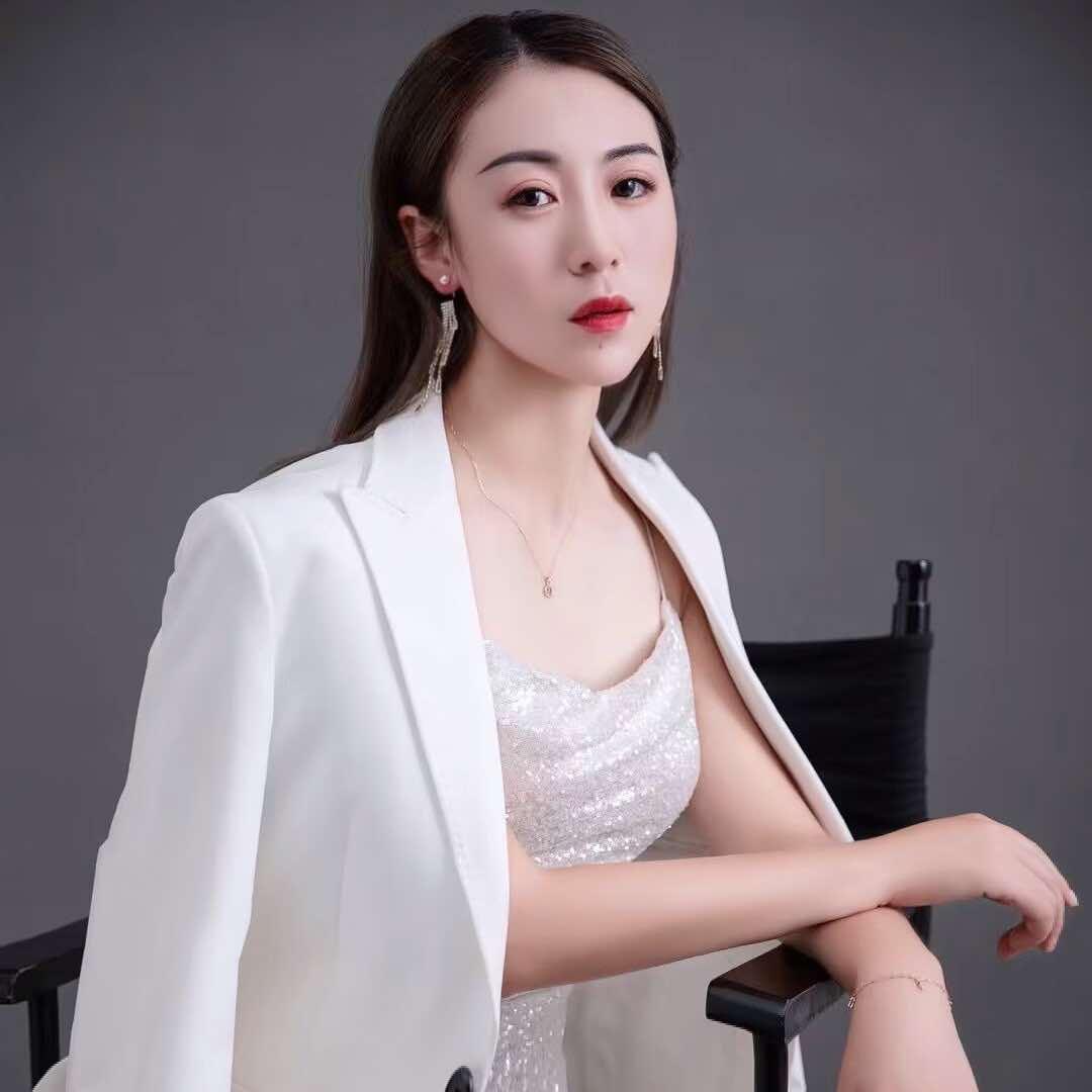 Mr王潮流馆美发美睫