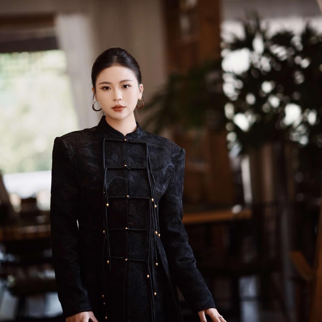 云嬷嬷的婚纱礼服馆（依妆）
