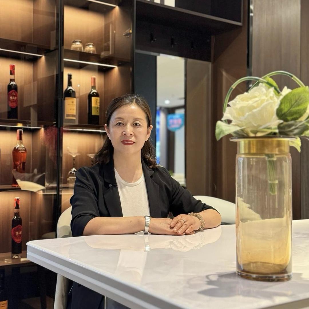 万荣程姐丨依丽兰家居整装馆