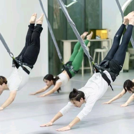 U-BUNGEE室内蹦极（益跃店）