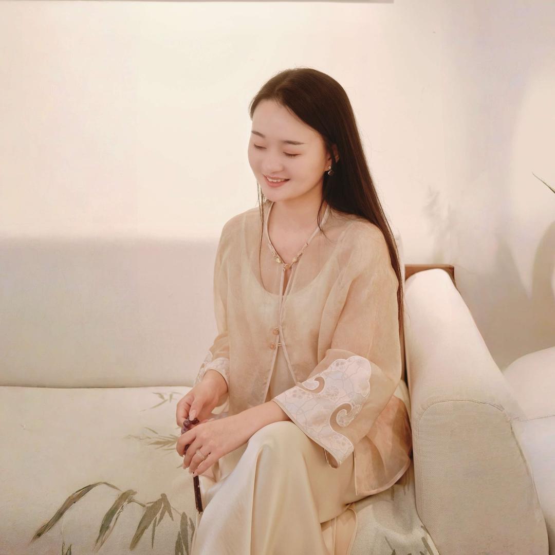 游锦服装店 如玉