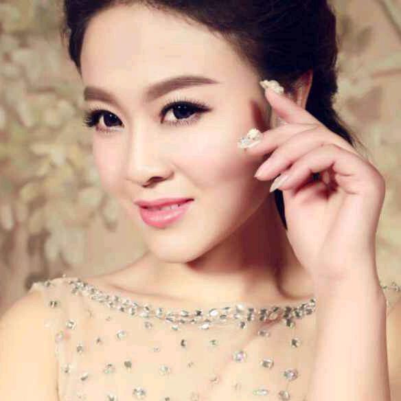 佰仟美甲美睫晶晶