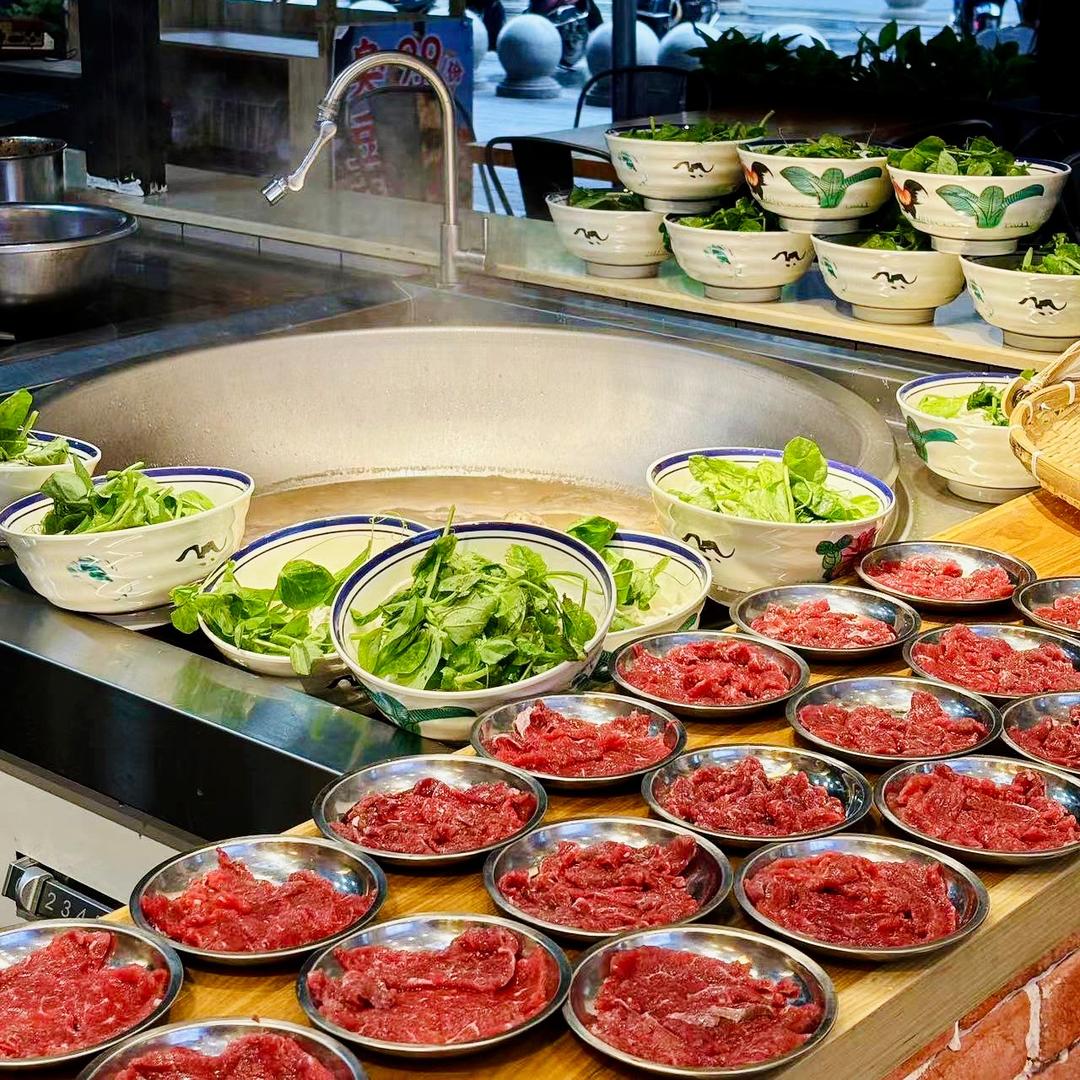 七十七路生烫牛肉粉下沙店