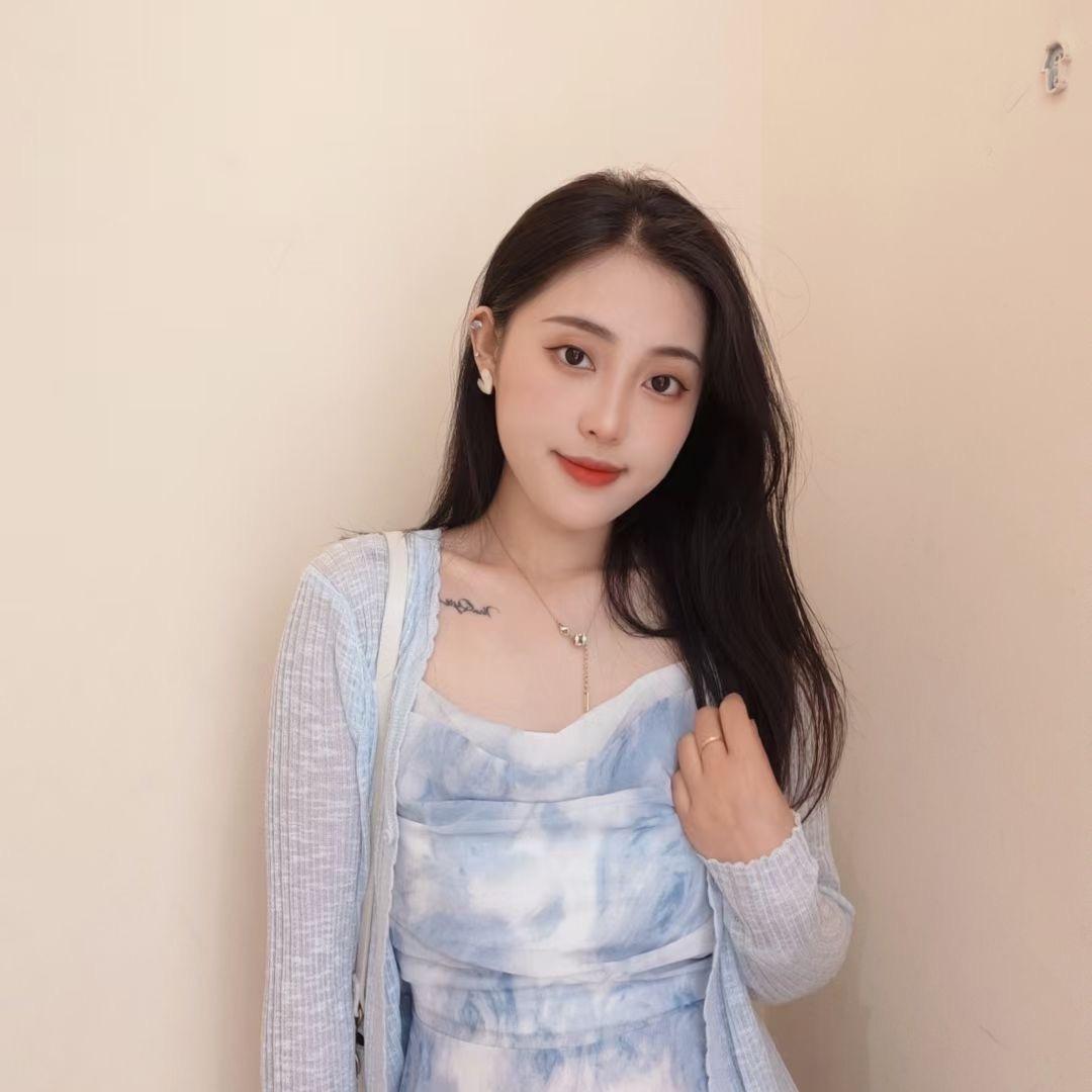 茉零女装（北碚万达）•田田