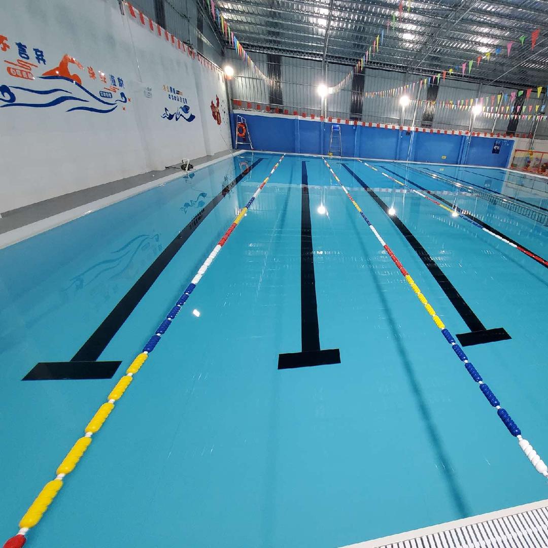 城西游泳馆