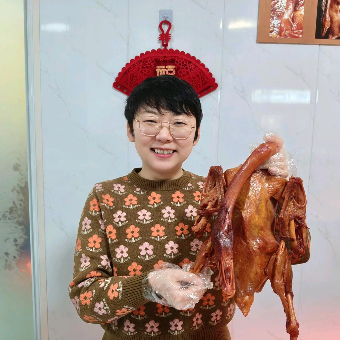 红太阳熏鸡琳姐