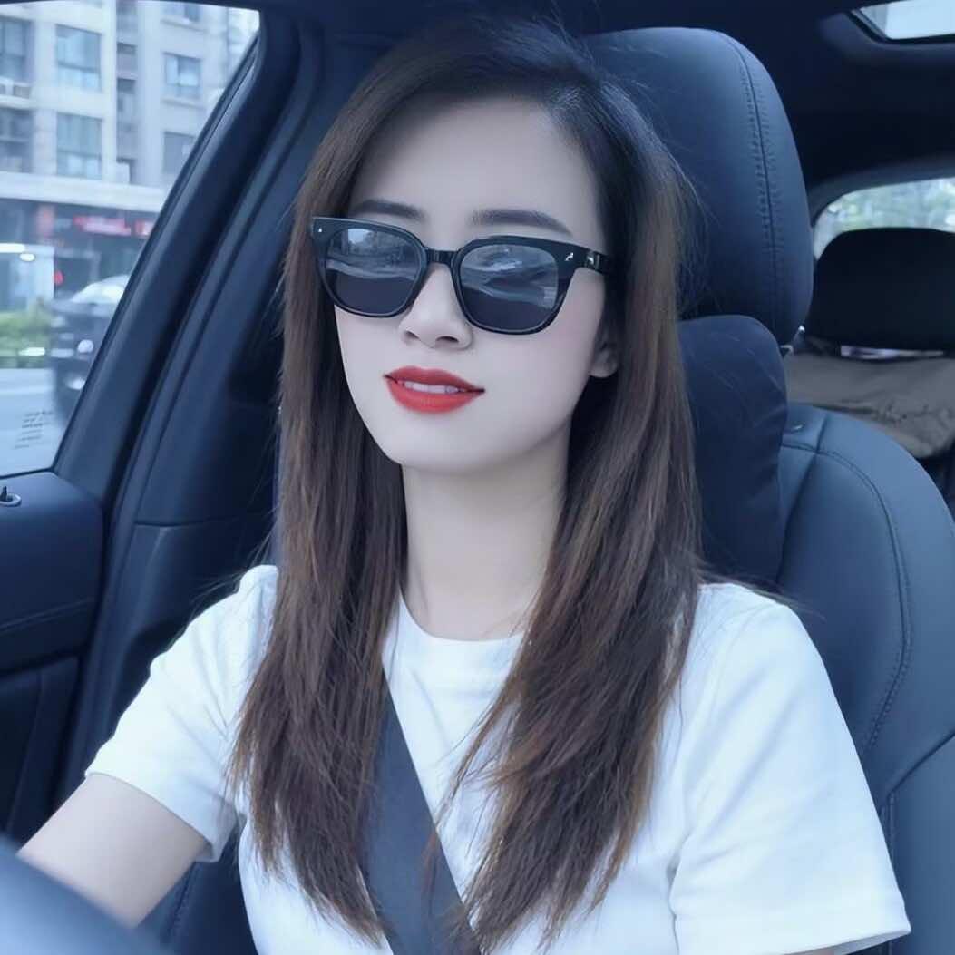 芳芳吖（宜鑫）