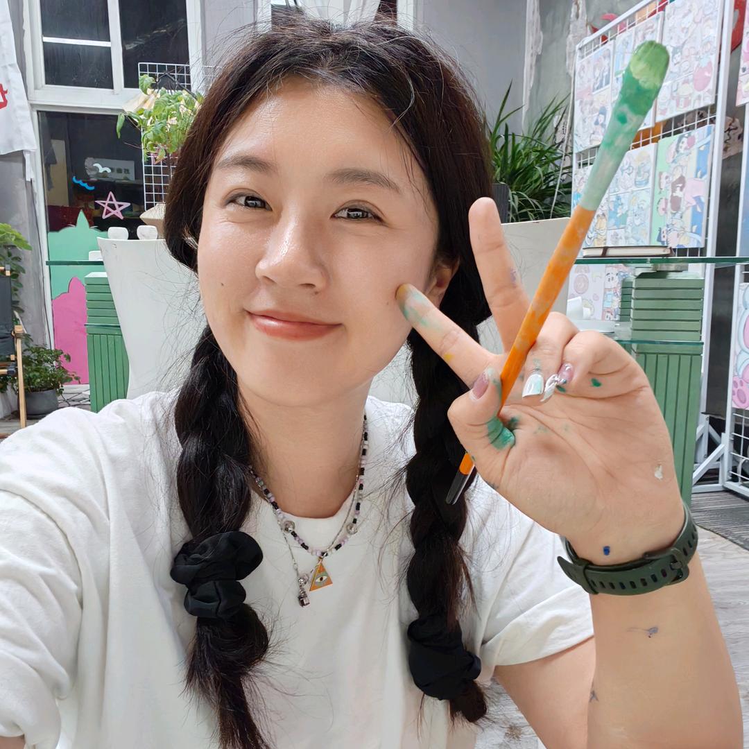 爱画画的小辫儿