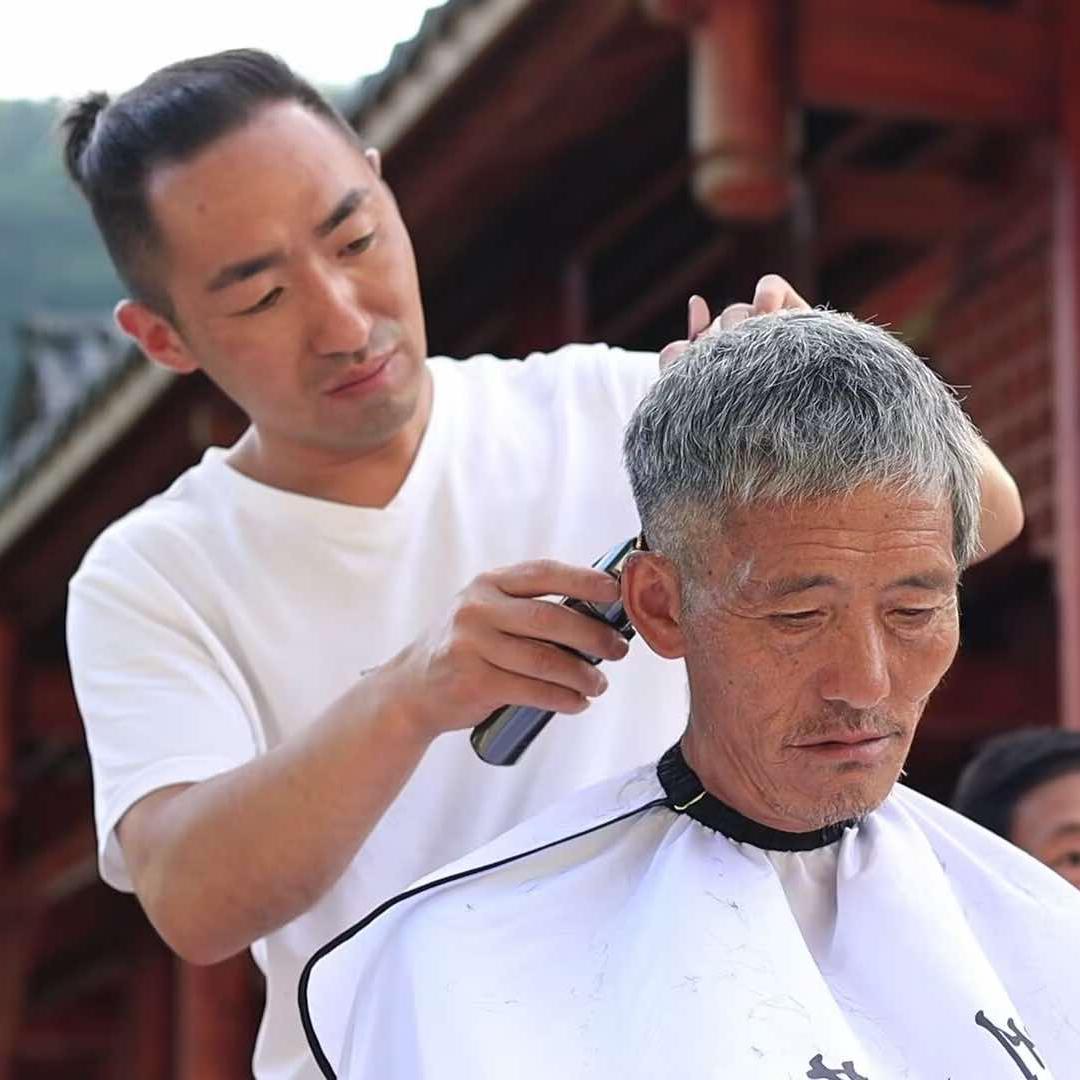 发型师洲洲