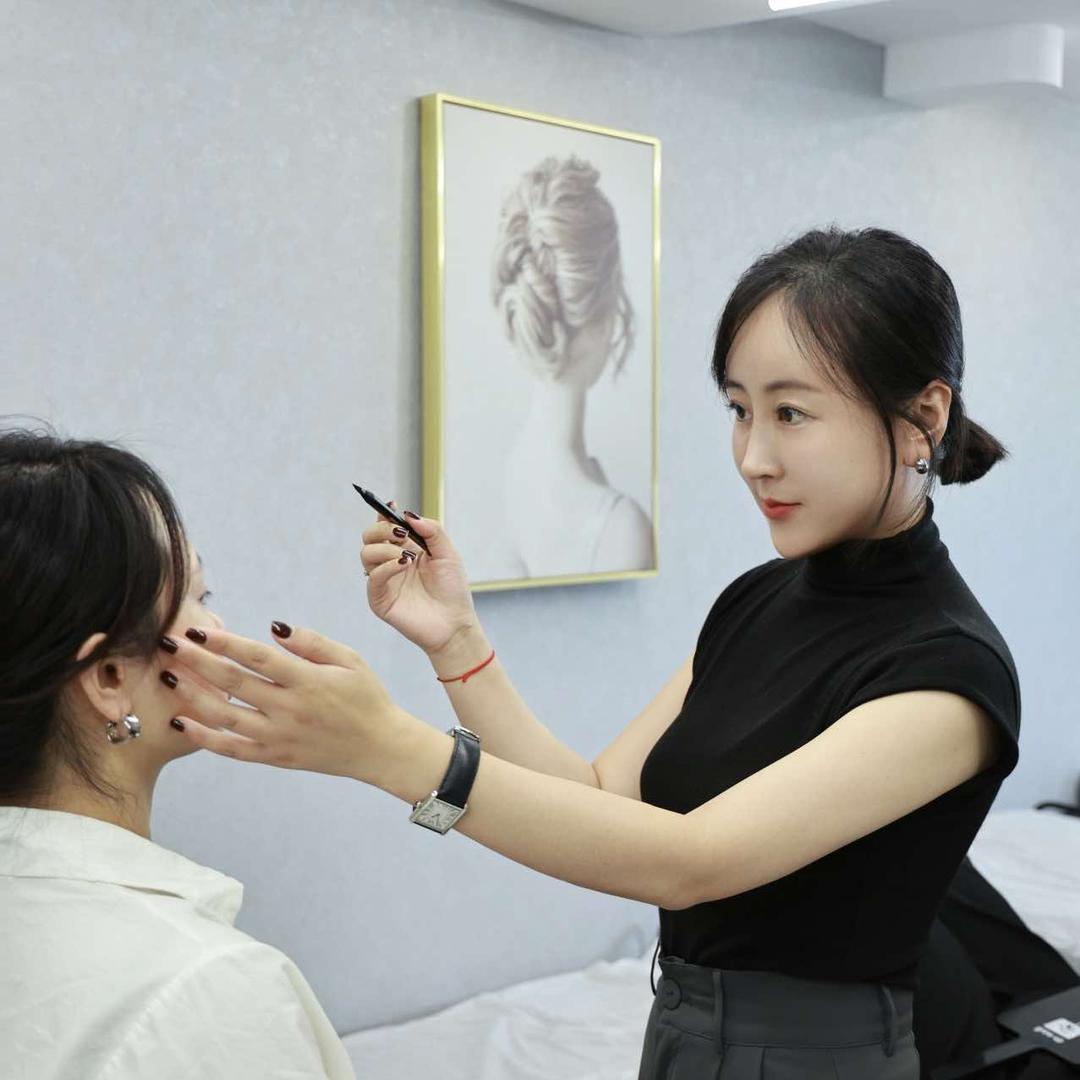 威海眉形设计~于老板儿