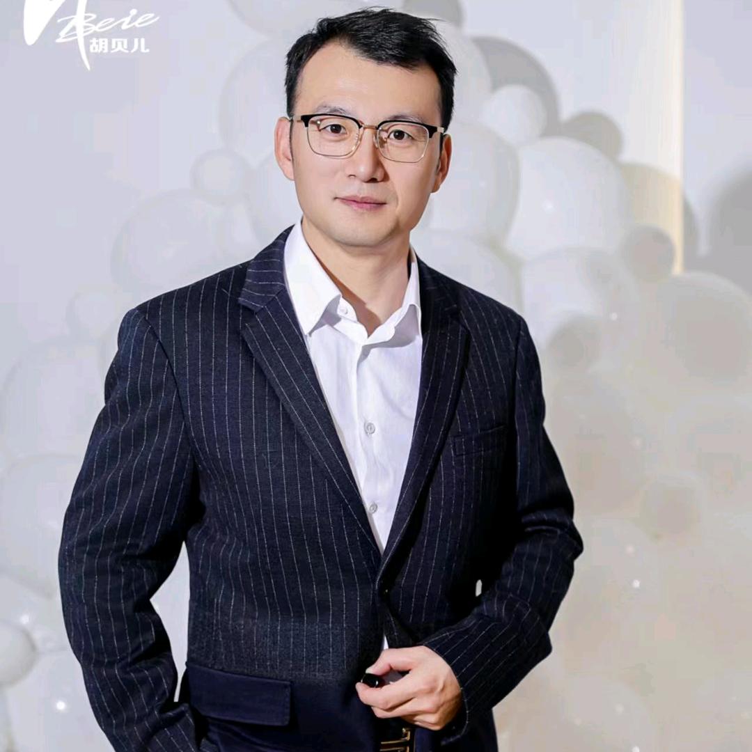 磊哥胡贝儿形体