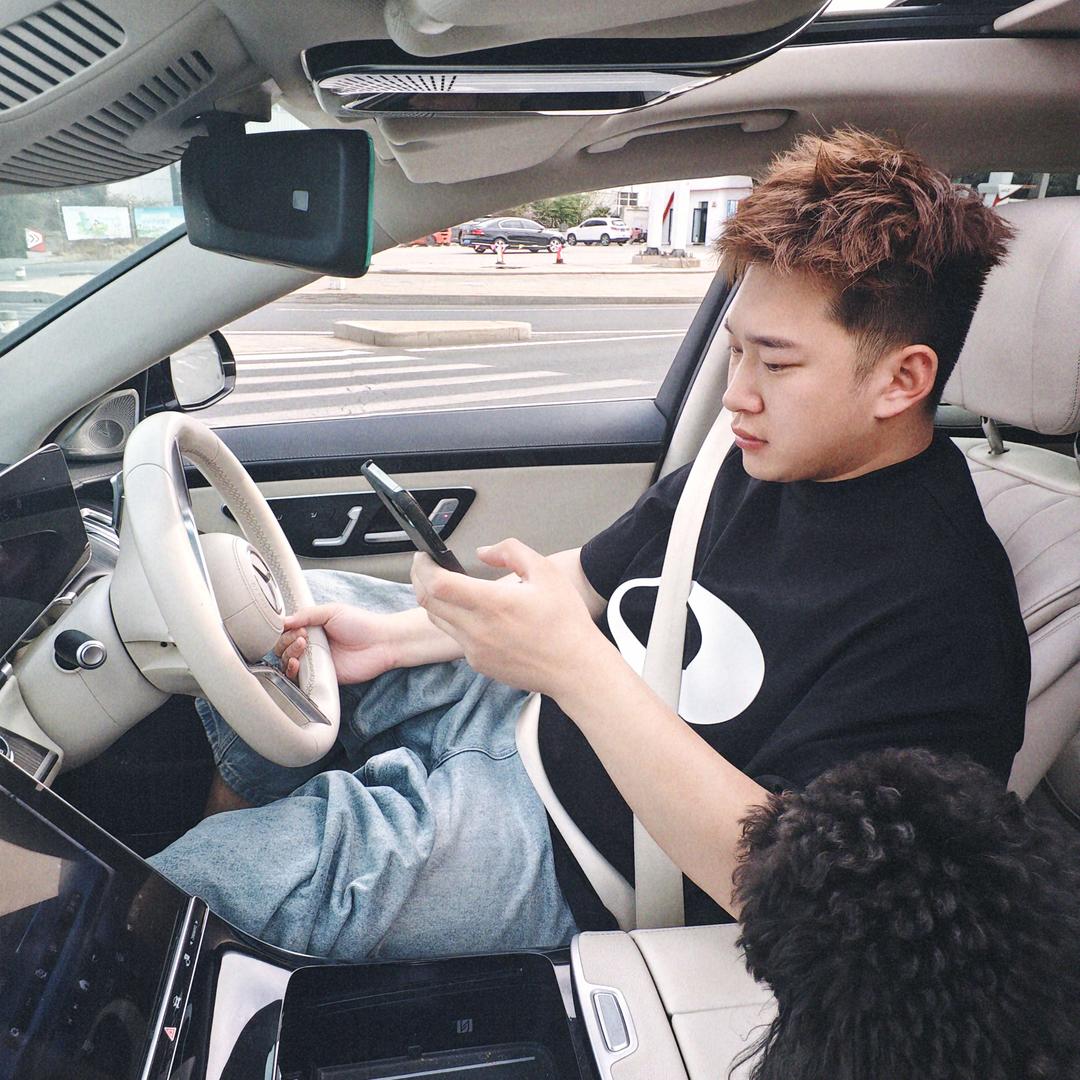 粉墨•Famous（烟台）豪车租赁