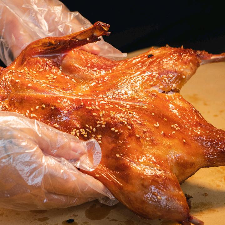 山歌手撕烤鸭(下五屯店)官方号