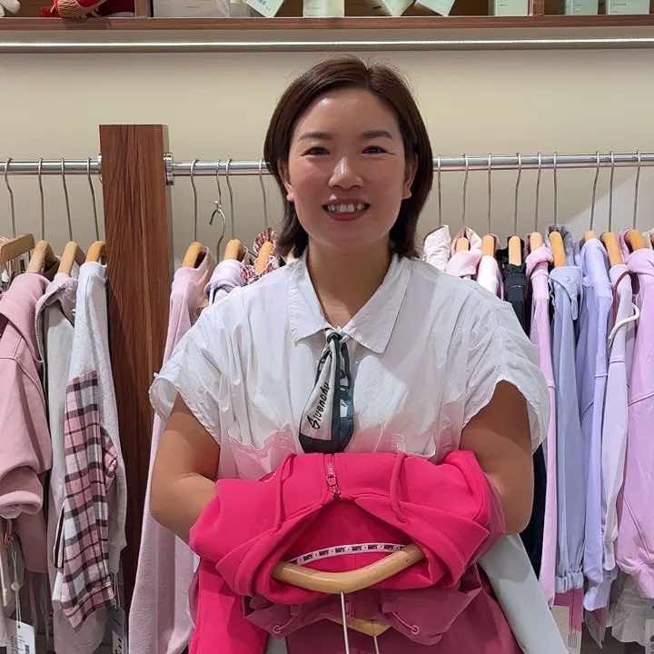安顺太阳仔童鞋娟姐童装