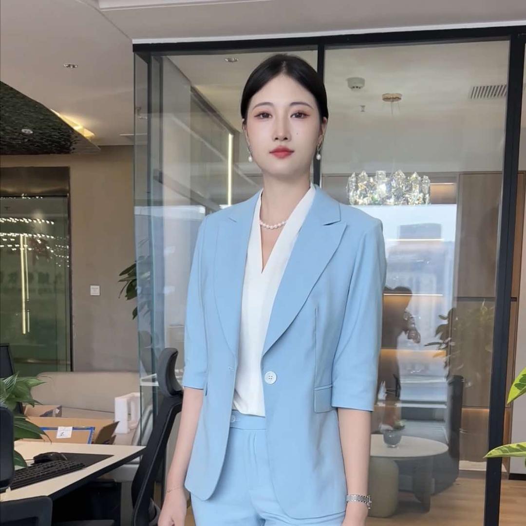 邱小妞老板娘（邱洋）