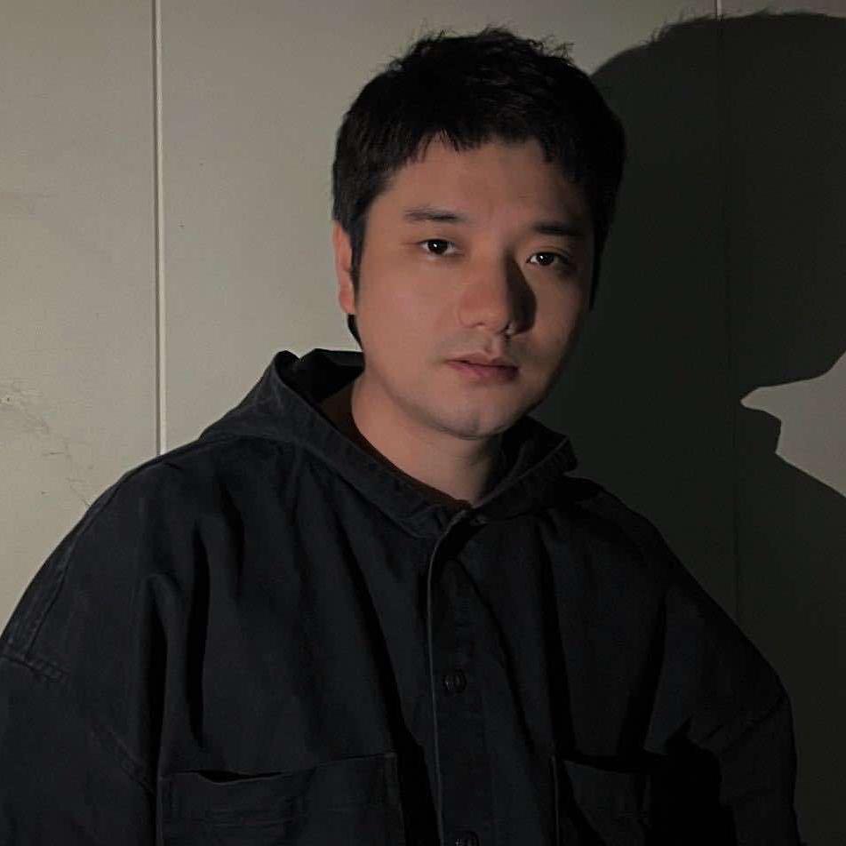 李明.商丘发型师