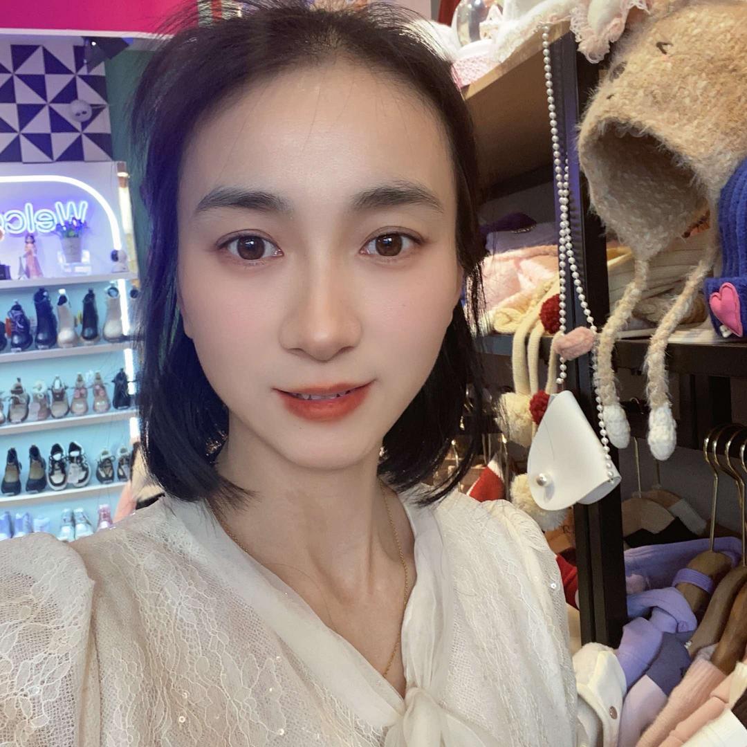 伊宁罗姐贝贝潮童馆