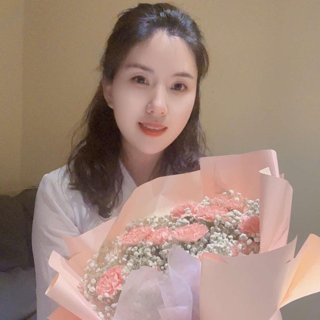 卢氏县指爱你美容美甲店