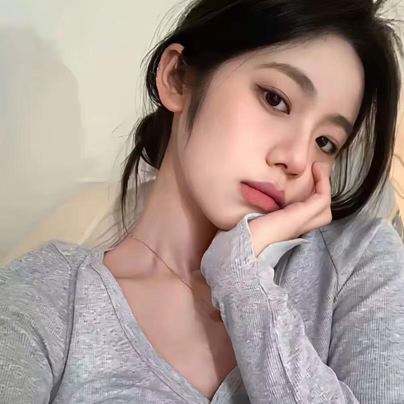 小小莹.
