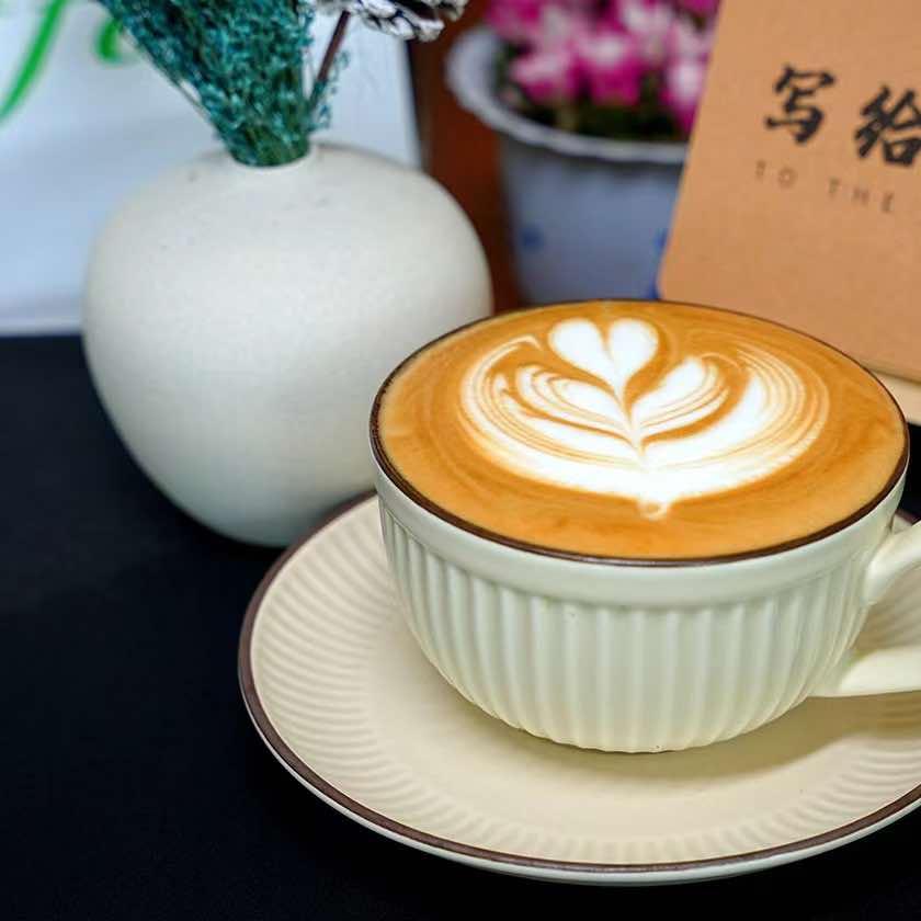 顺时饮咖啡