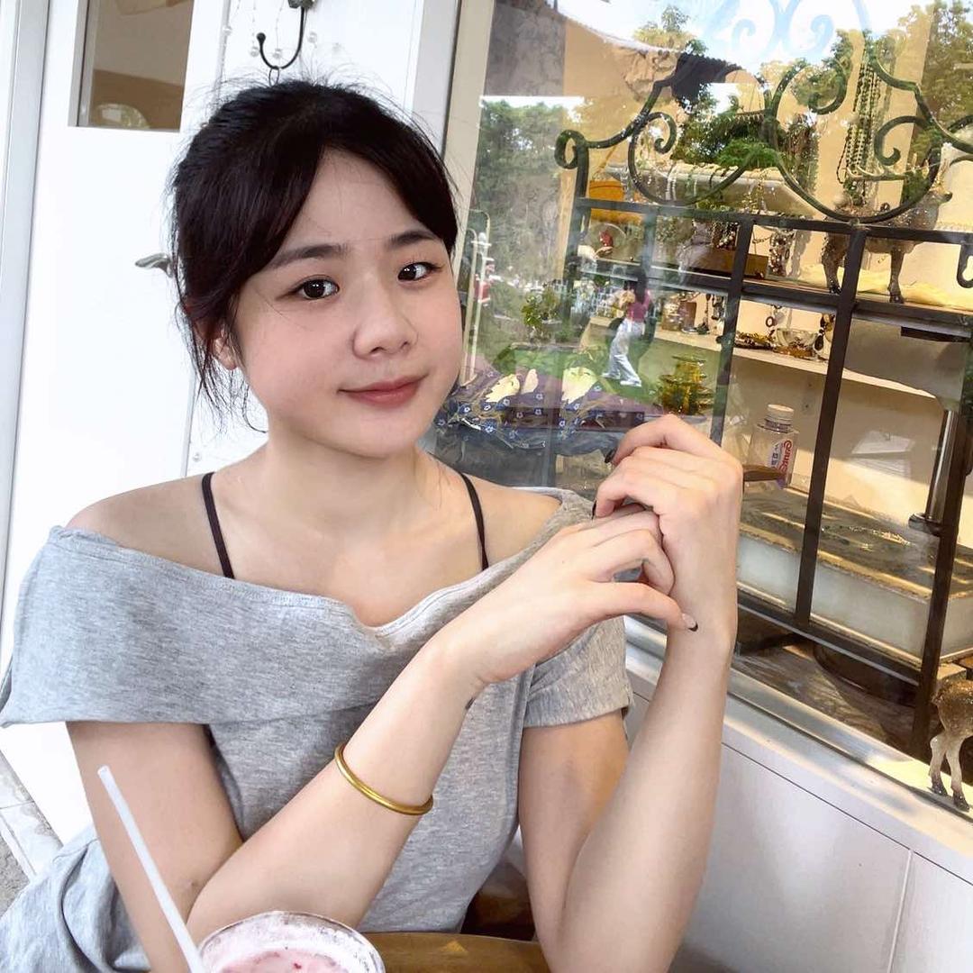 橙子美睫穿戴甲工作室