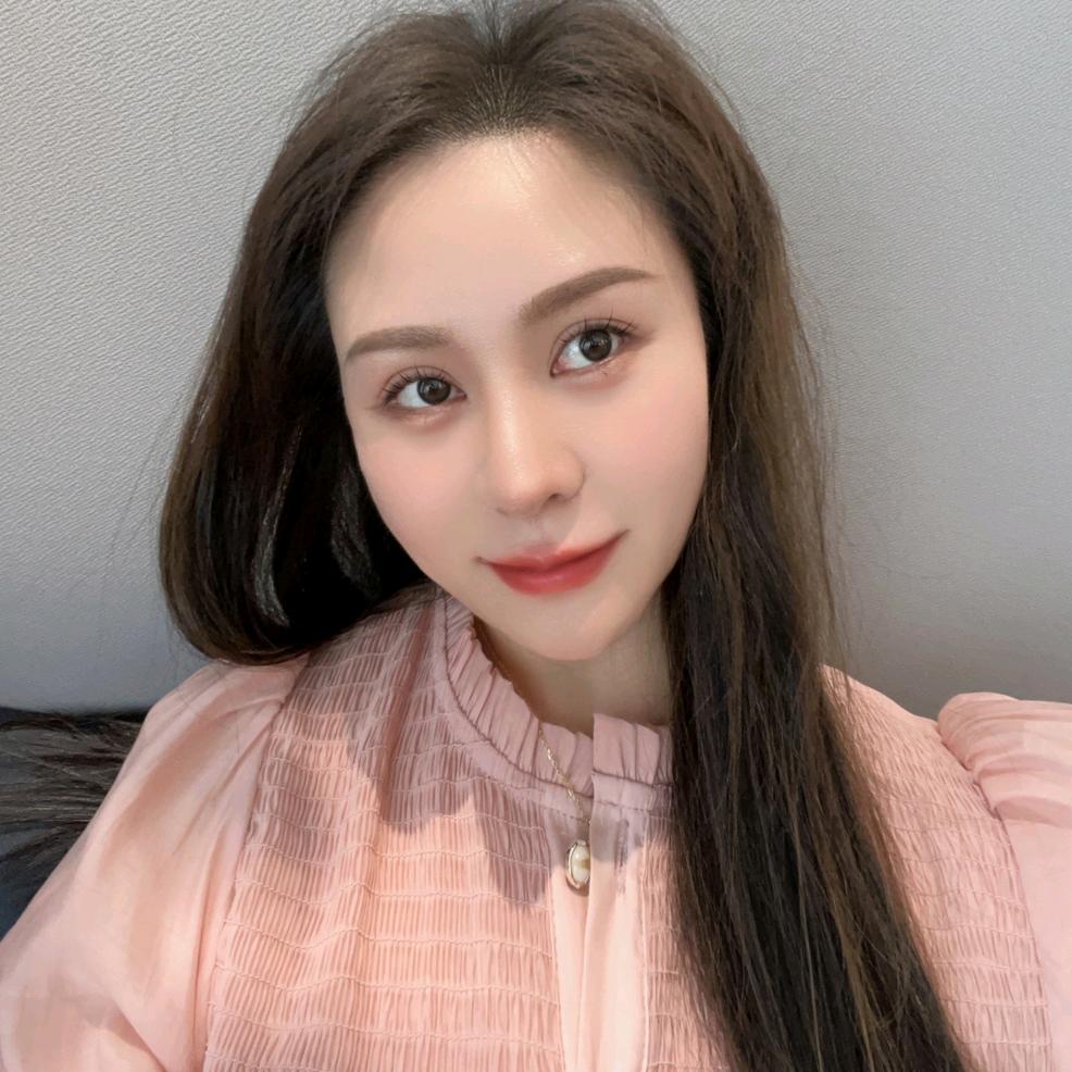 召香 梓昕不太瘦