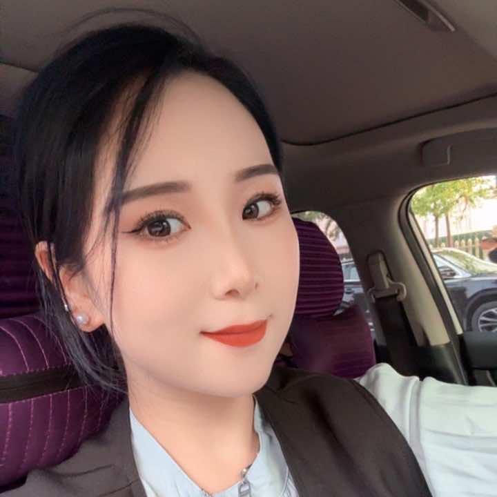 江左时尚剪吧老板娘～兰姐