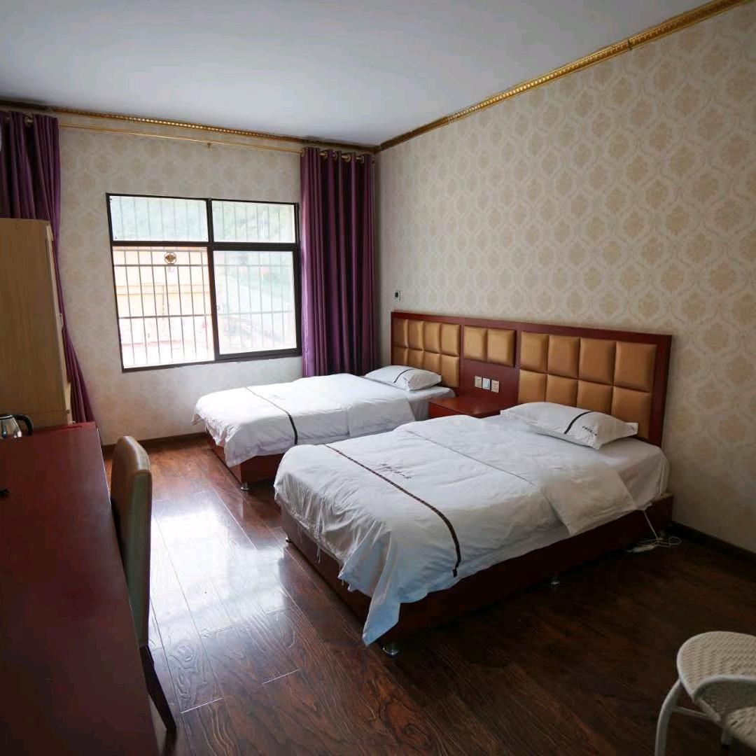 在毕棚沟开一家民宿得 芬姐