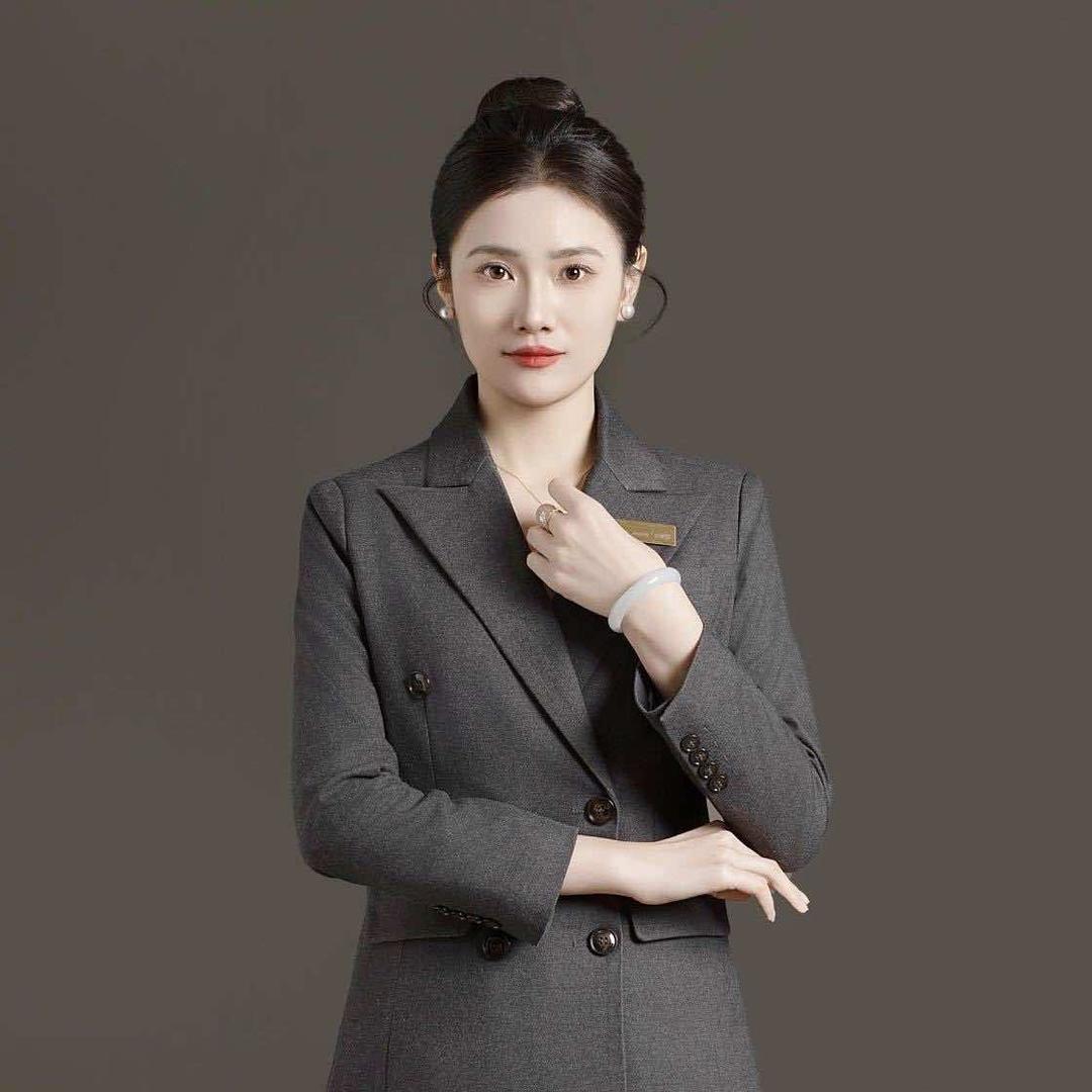 卖黄金的～莹莹