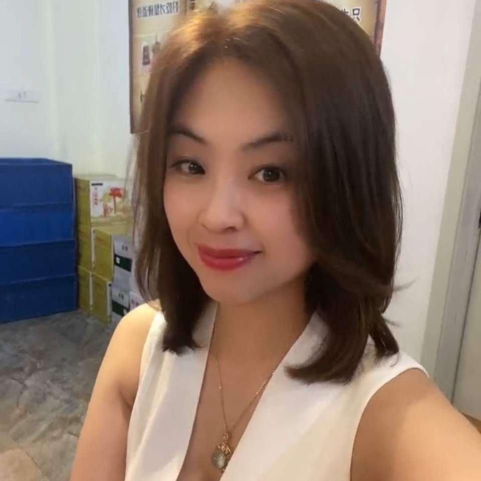 灯塔市盼之盼微食小镇食品经销店