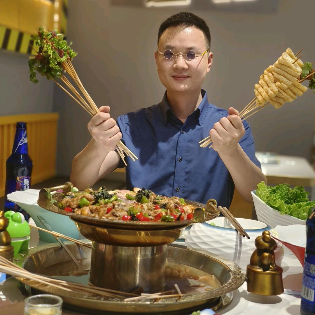 串掌门（小杨哥大锅卤味）