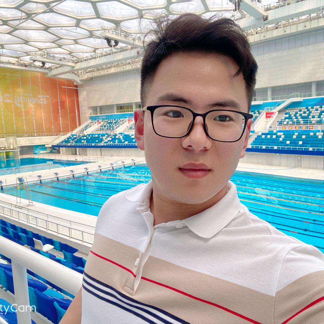浅金游泳馆郭教练