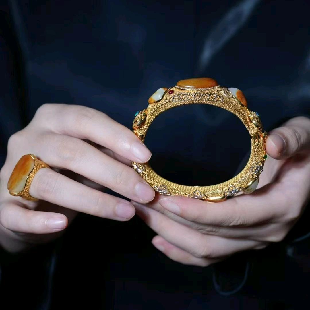 水磨沟区昆仑路玉润金鑫玉器店