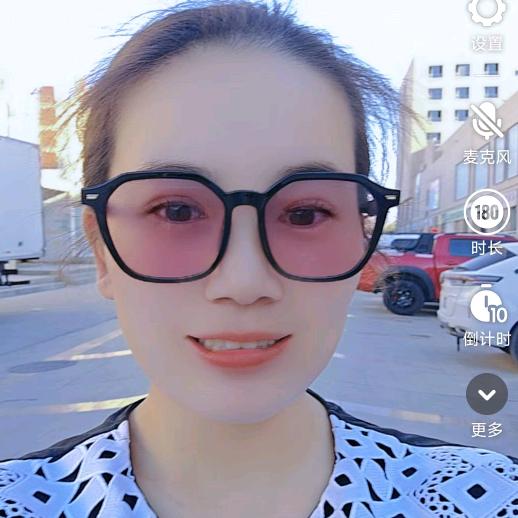 鄯善阿超海鲜大排档雷婷