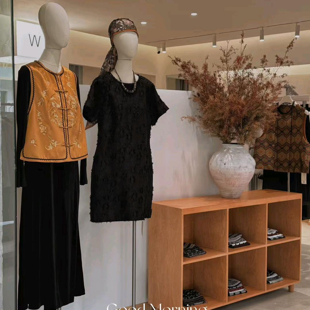 伍平米｜WU PING MI（展厅店）