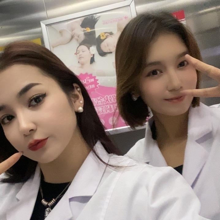 阿克苏市当代女子