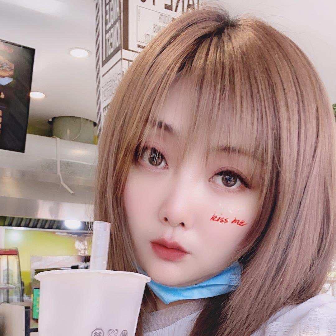 刘小欠818