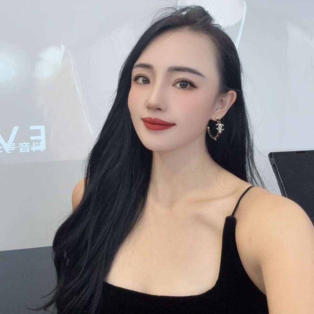 花夫人设计师女装集合店官方号